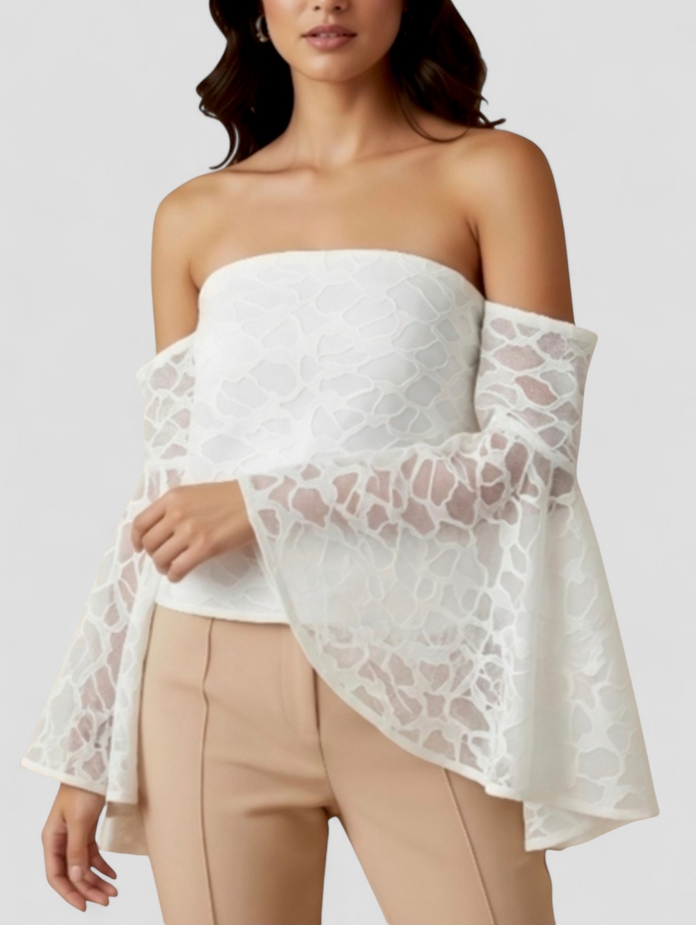 NWT C/MEO Collective Off Shoulder Top XS White Bell Sleeve Crop Textured Blouse